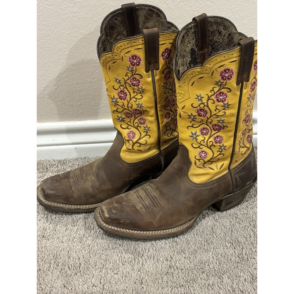 Ariat Uptown Retired Boots Yellow Floral Embroidered 8.5B Square Toe 10008762